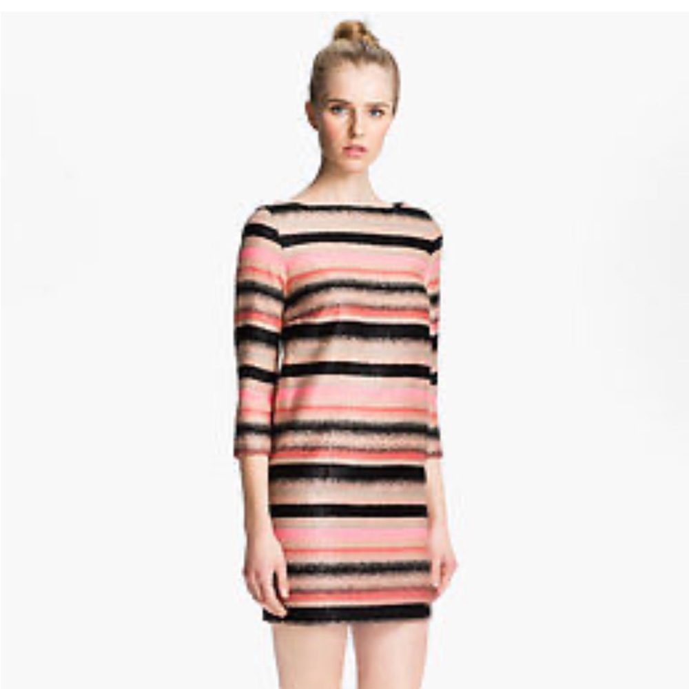 MSGM SHIFT DRESS - THREE-QUARTER SLEEVE W/ BATEAU NECKLINE - PINK STRIPED‎